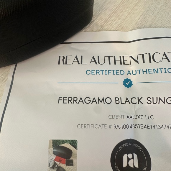 Ferragamo Sunglasses - Picture 7 of 7